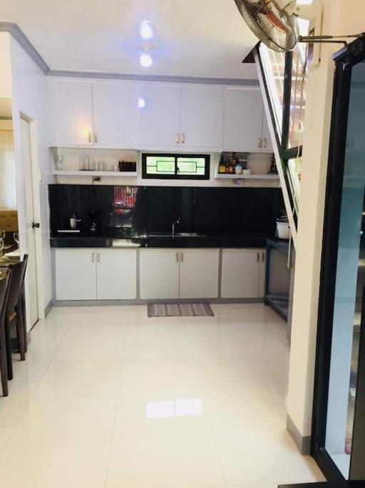A Unique And Cozy Wholehouse In Babak Samal Island Villa Luaran gambar